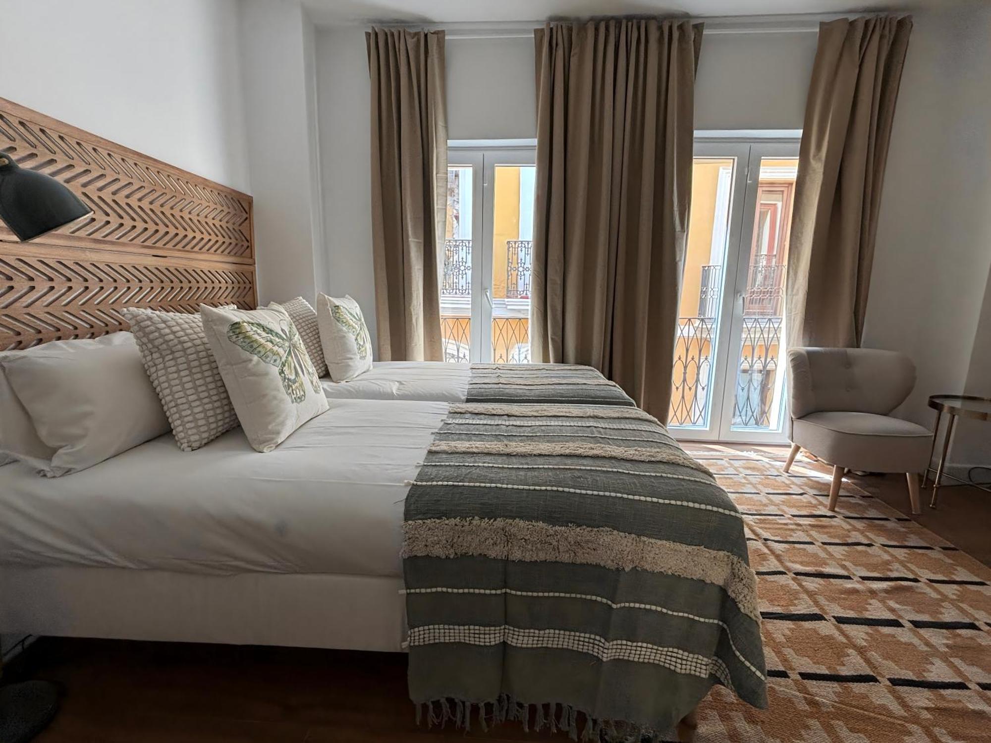 Eva Recommends Lineros Apartment Севиля Екстериор снимка
