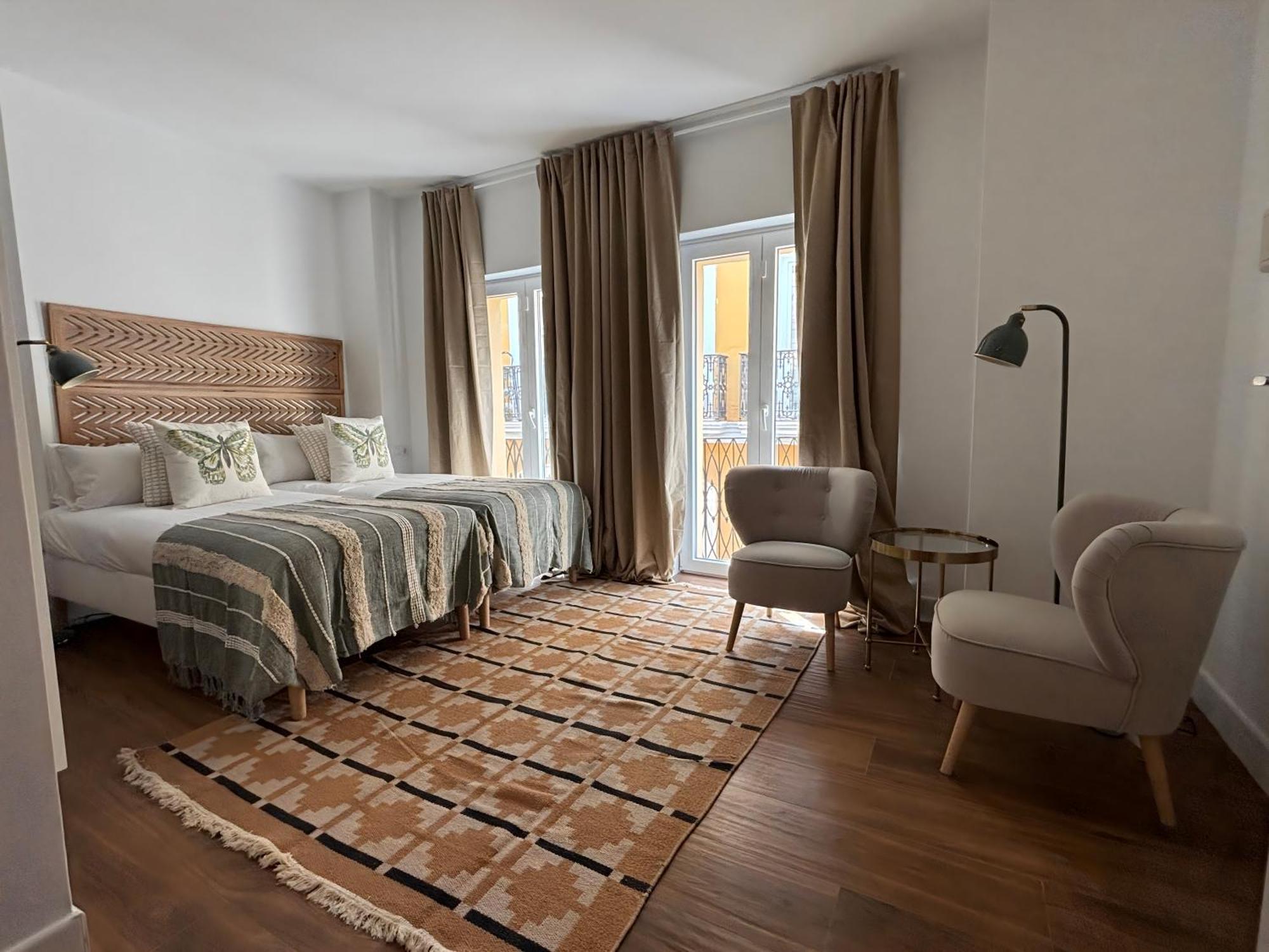 Eva Recommends Lineros Apartment Севиля Екстериор снимка