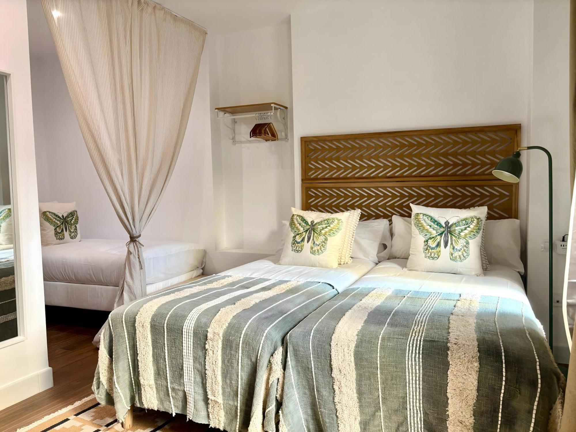 Eva Recommends Lineros Apartment Севиля Екстериор снимка