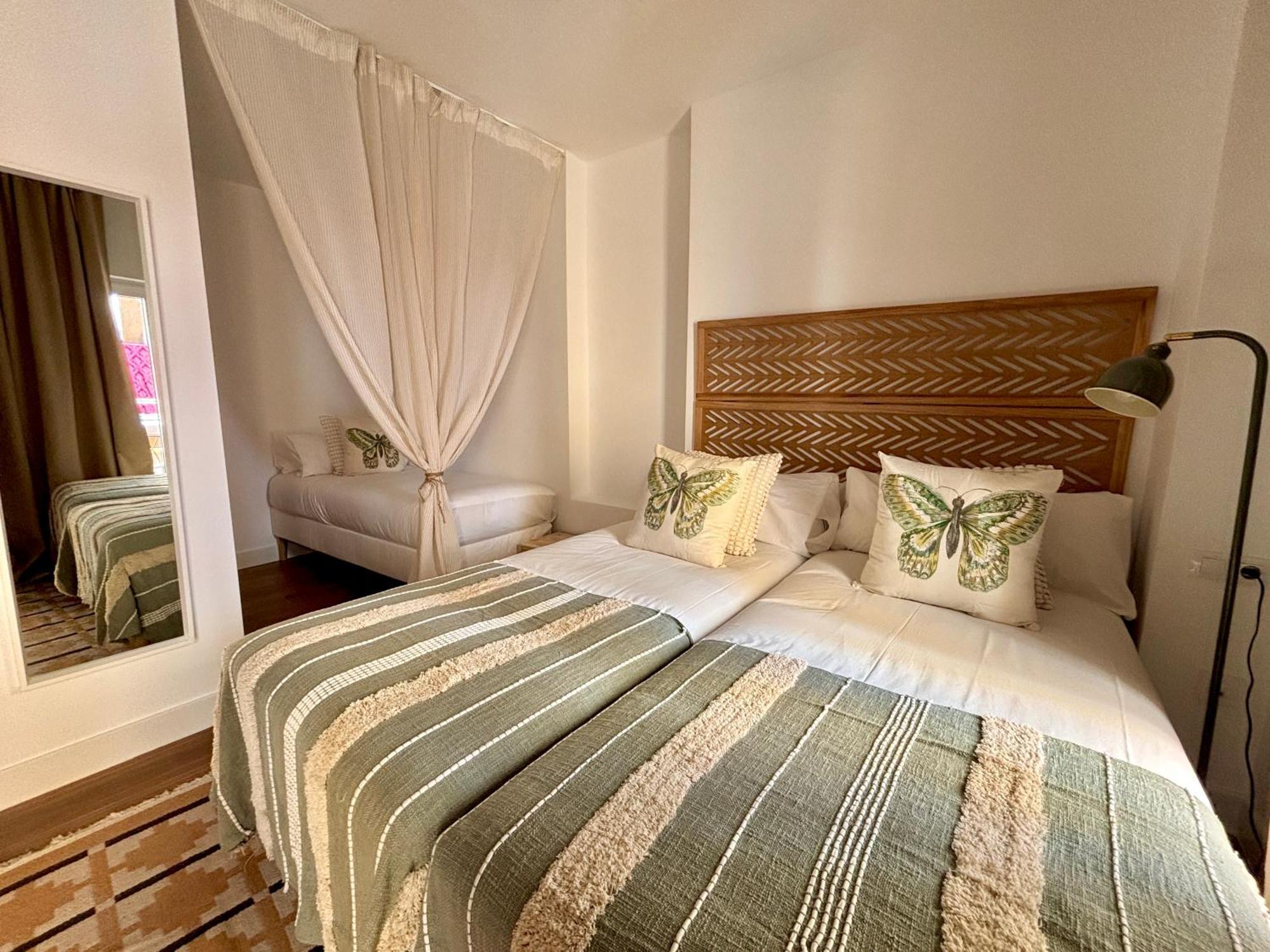 Eva Recommends Lineros Apartment Севиля Екстериор снимка